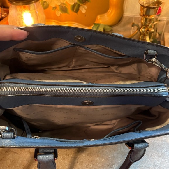 Michael Kors Blue Satchel w/ Optional crossbody Strap & Structured Design - Picture 10 of 15